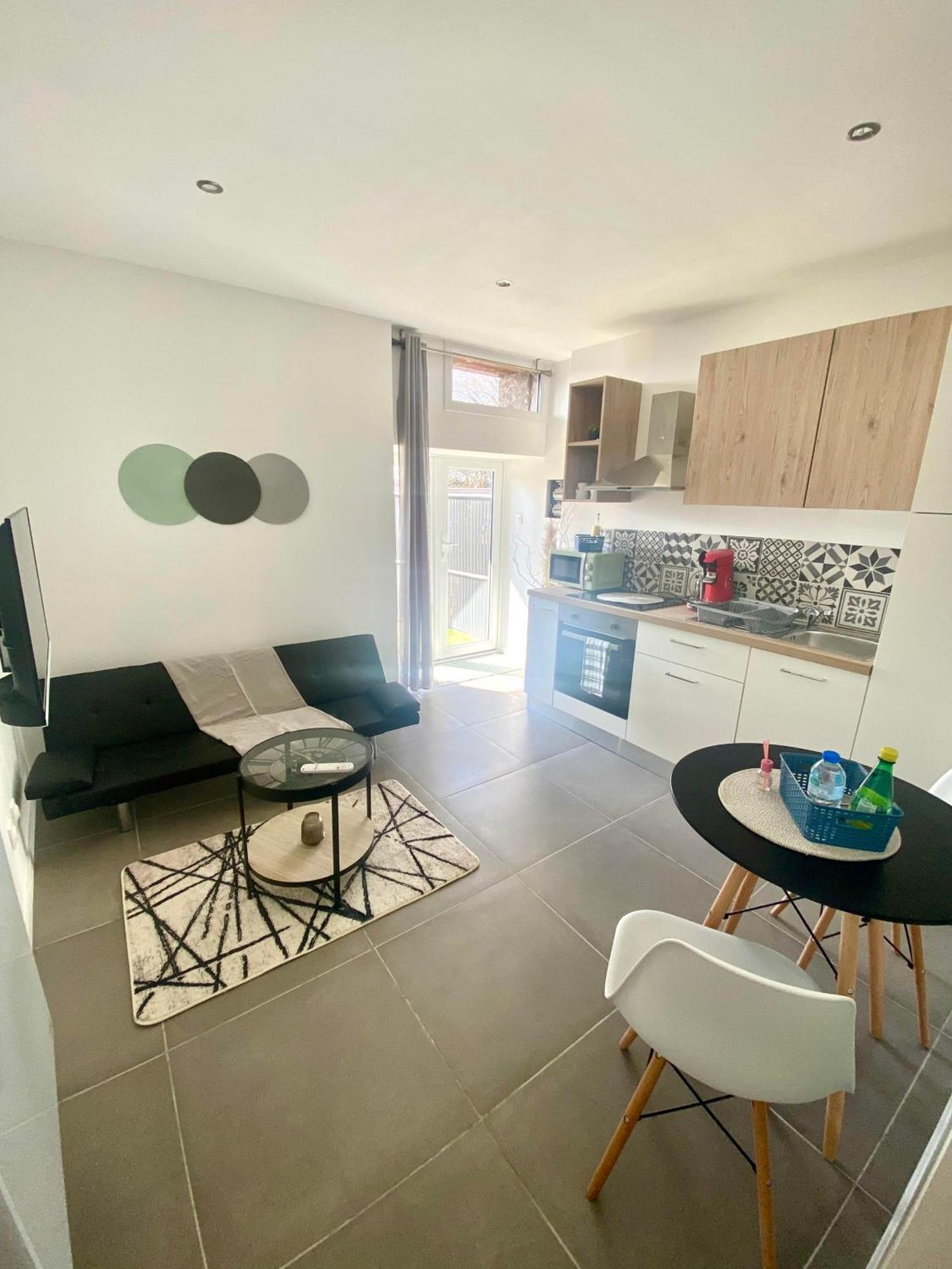 « Le Petit Louis » Apartment Briord Bagian luar foto