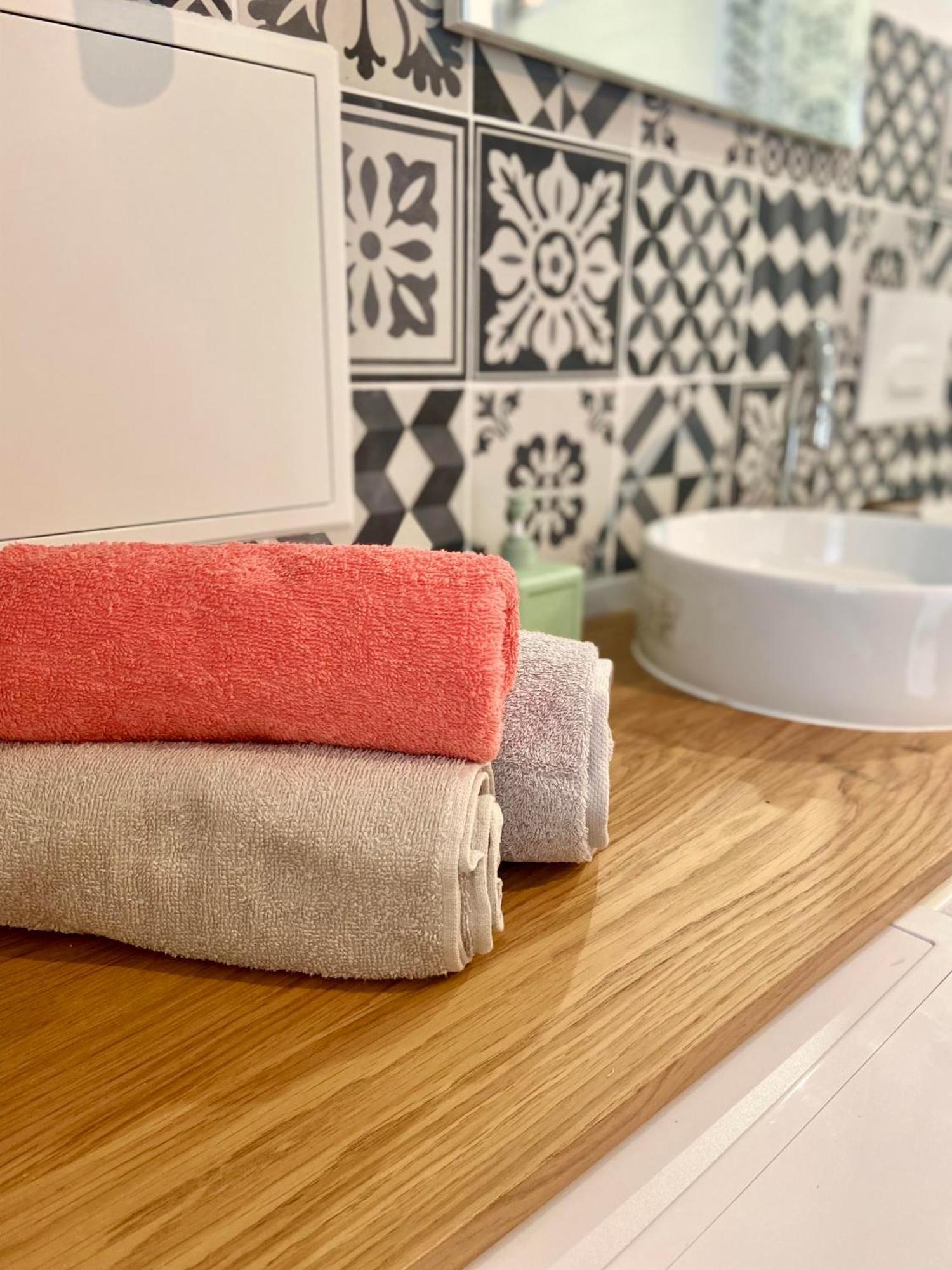 « Le Petit Louis » Apartment Briord Bagian luar foto